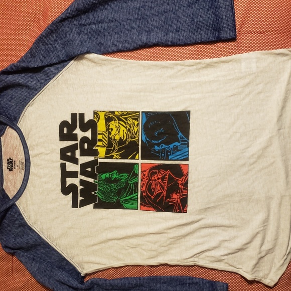 Like New. Star Wars Long Sleeve T-shirt - Picture 5 of 5